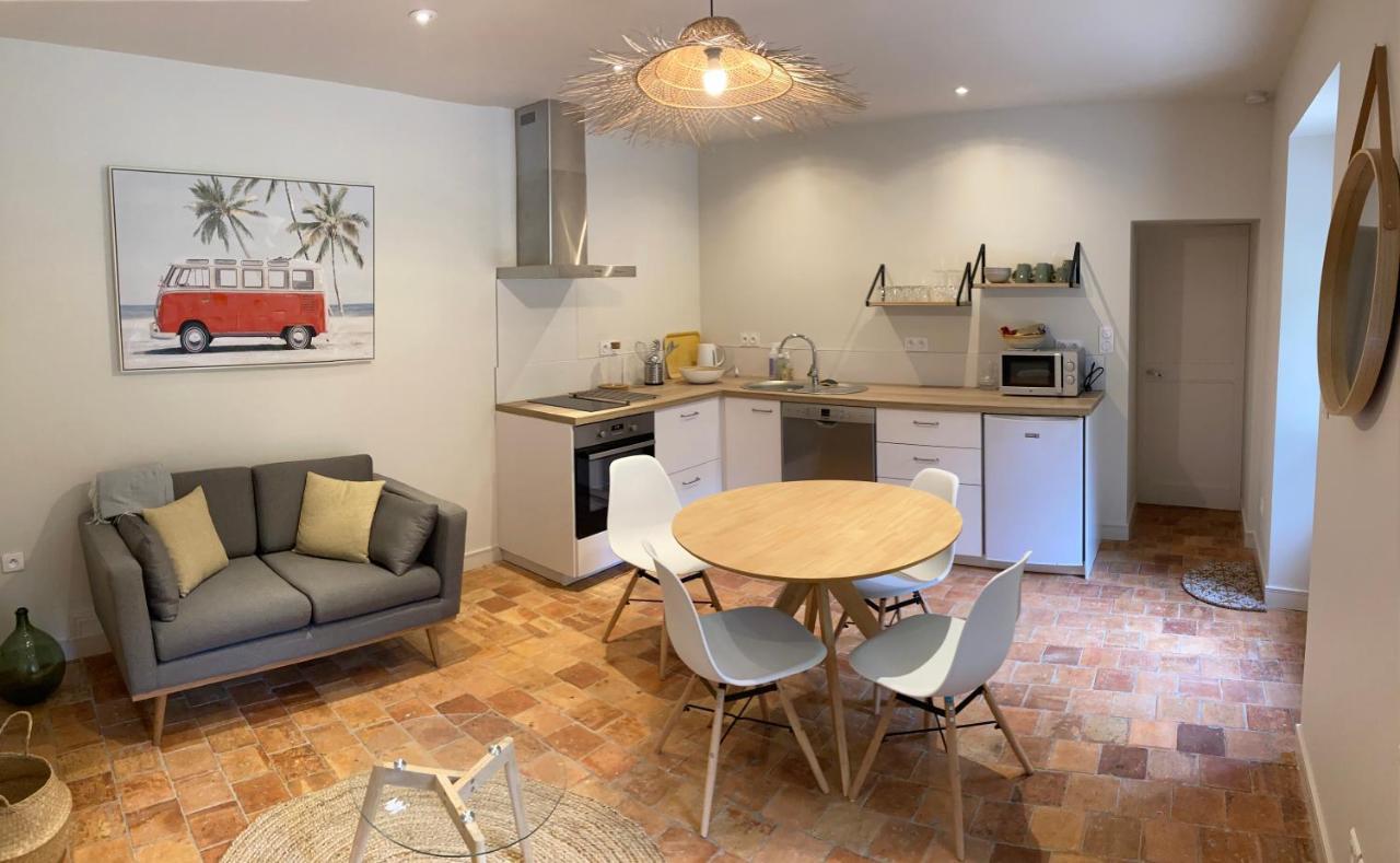 Вилла Les Bosquets Saint-Ouen-Des-Toits Экстерьер фото